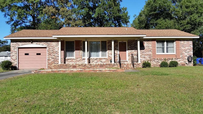 7704 Barclay Ave, North Charleston, SC 29418