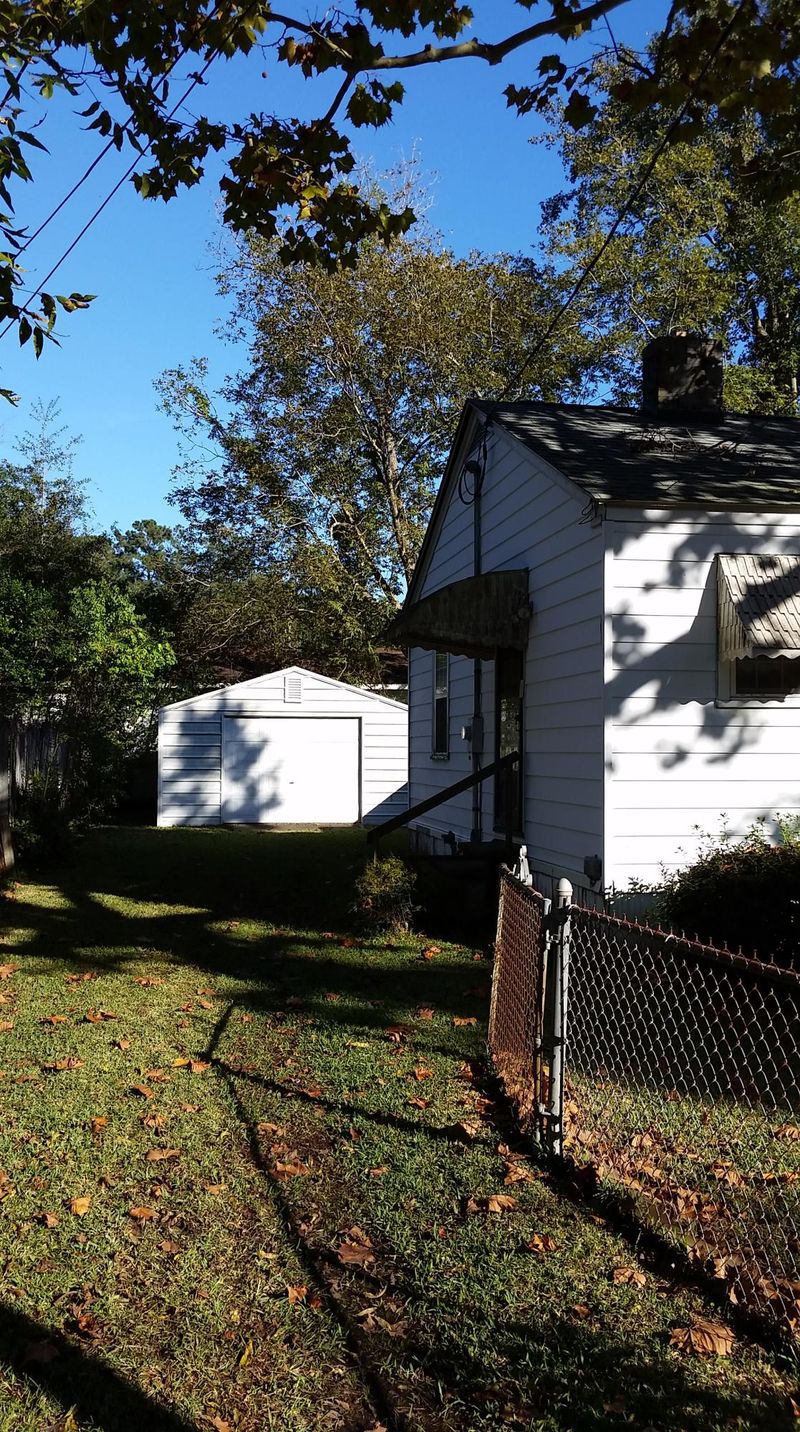 5744 Hoover Ave, Hanahan, SC 29410
