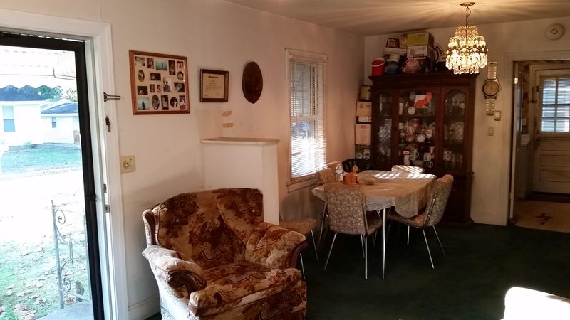 5744 Hoover Ave, Hanahan, SC 29410
