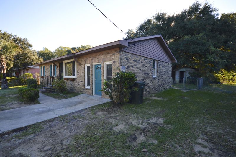 1539 Seacroft Rd, Charleston, SC 29412