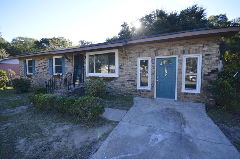 1539 Seacroft Rd, Charleston, SC 29412