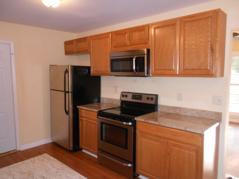 122 Woodland Dr, Summerville, SC 29485