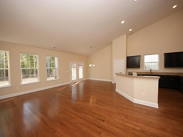 233 Spectrum Rd, Summerville, SC 29486