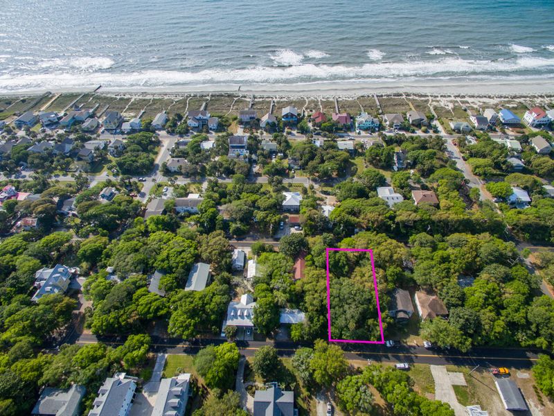 610 E Cooper Ave, Folly Beach, SC 29439