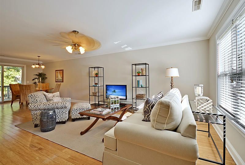 1685 Lauda Dr, Mount Pleasant, SC 29464