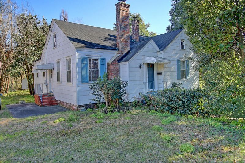 71 Folly Rd, Charleston, SC 29407
