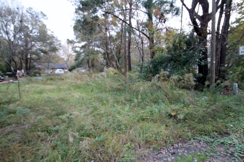 4-D E Bell St, Lincolnville, SC 29485
