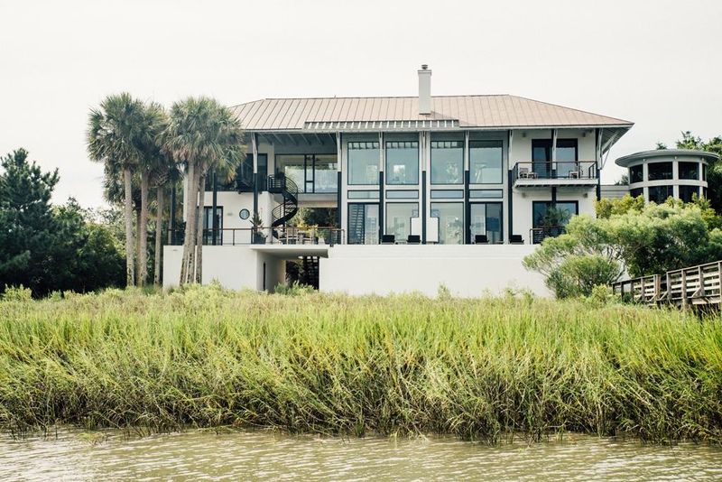 29 Waterway Island Dr, Isle Of Palms, SC 29451
