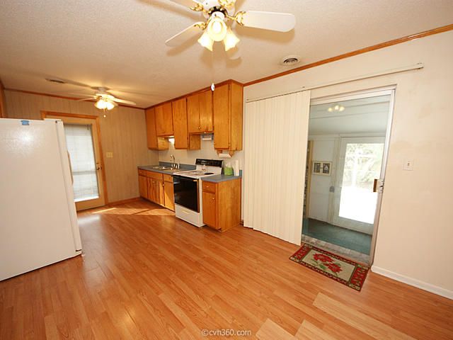 520 Live Oak Dr, Mount Pleasant, SC 29464