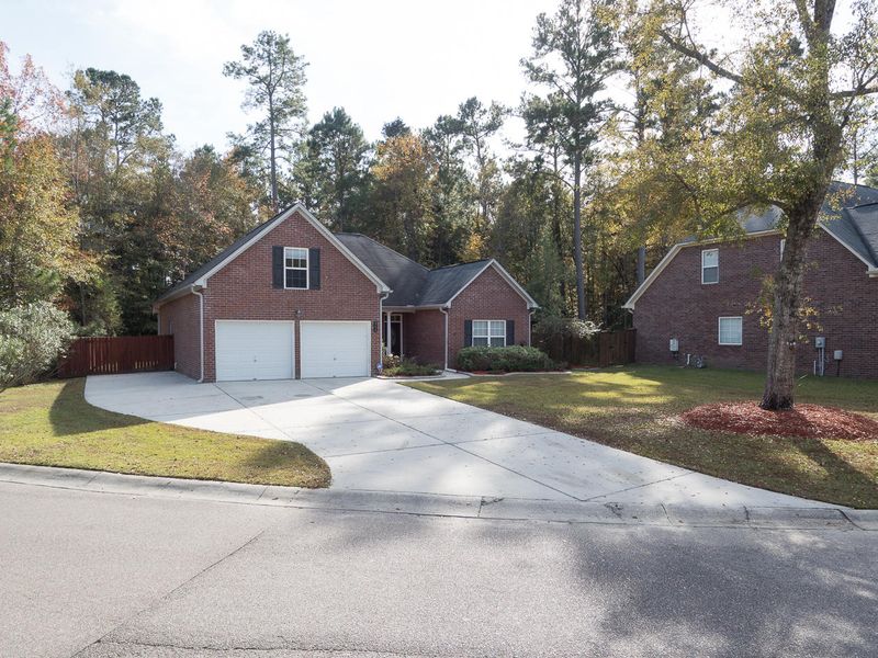 8713 Evangeline Dr, North Charleston, SC 29420