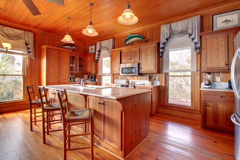 506 Ocean Blvd, Isle Of Palms, SC 29451
