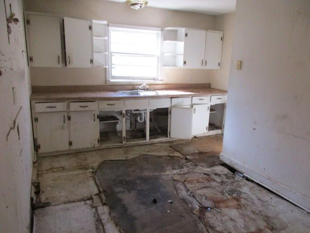 2321 Eagle Dr, North Charleston, SC 29406