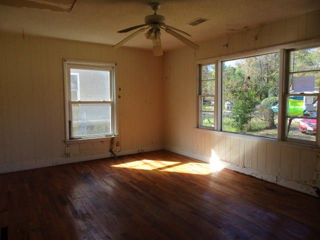 2321 Eagle Dr, North Charleston, SC 29406