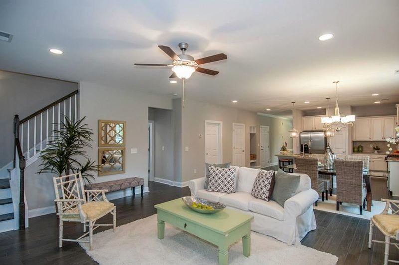 8174 Copperas Hill Dr, North Charleston, SC 29406