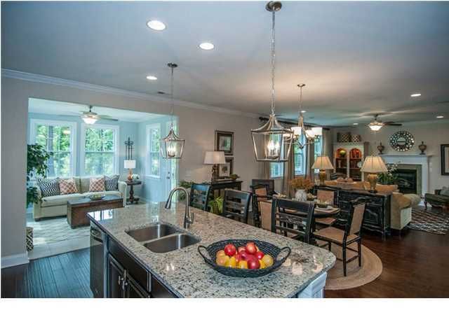 8166 Copperas Hill Dr, North Charleston, SC 29406