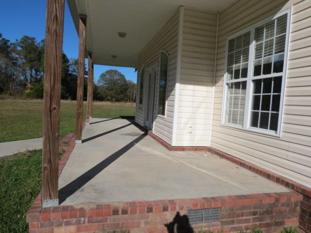 274 Airport Dr, Moncks Corner, SC 29461