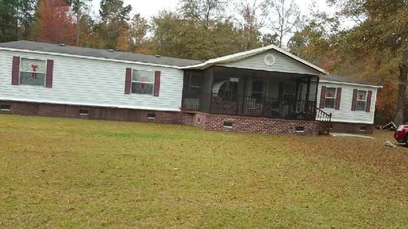 729 Roscoe Ct, Cross, SC 29436