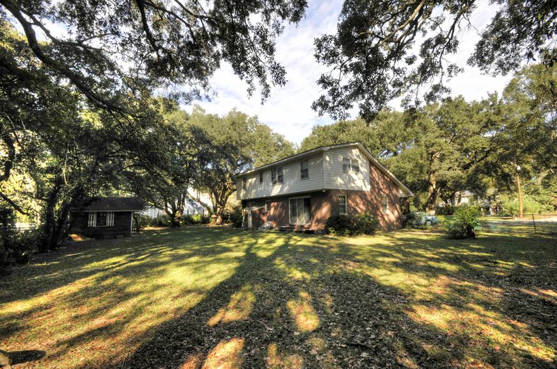 279 Molasses Ln, Mount Pleasant, SC 29464