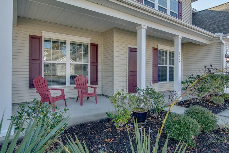 8449 Middle River Way, North Charleston, SC 29420