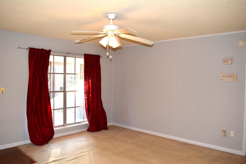 640 Cornell St #C40, Charleston, SC 29407