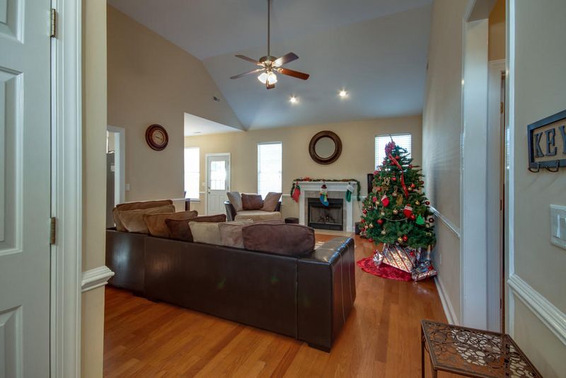 7861 High Maple Cle Cir, North Charleston, SC 29418