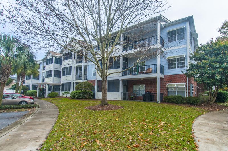 1025 Riverland Woods 311, Charleston, SC 29412