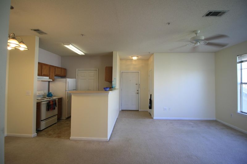 45 Sycamore Ave #728, Charleston, SC 29407