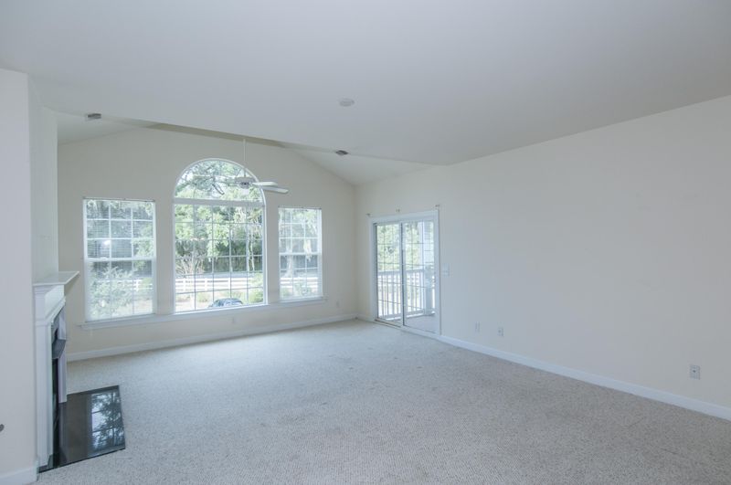 151 Golf View Ln, Summerville, SC 29485