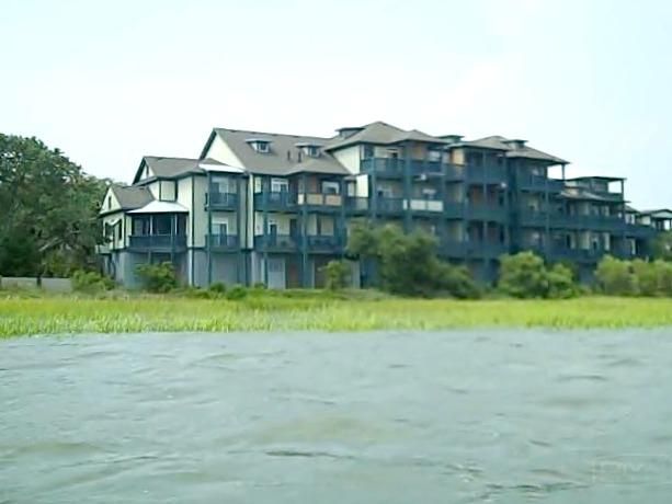 957 Cove Bay Ln, Mount Pleasant, SC 29464