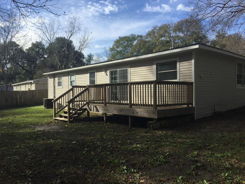 852 Prince John Dr, Charleston, SC 29407