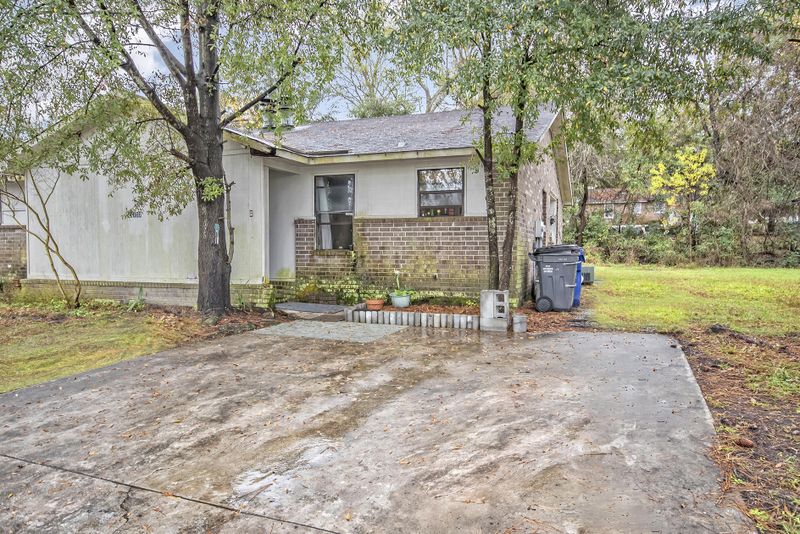 5133 Napoleon Dr #A & B, North Charleston, SC 29418