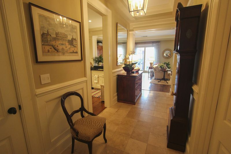 1 Vendue Range #J, Charleston, SC 29401