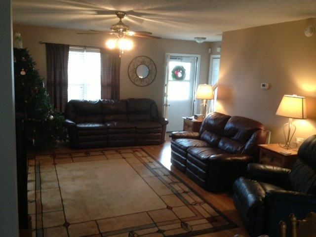 526 Dolphin Dr, Summerville, SC 29485
