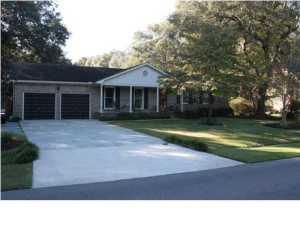 1827 Houghton Dr, Charleston, SC 29412