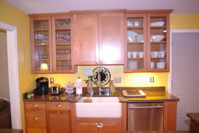 1827 Houghton Dr, Charleston, SC 29412