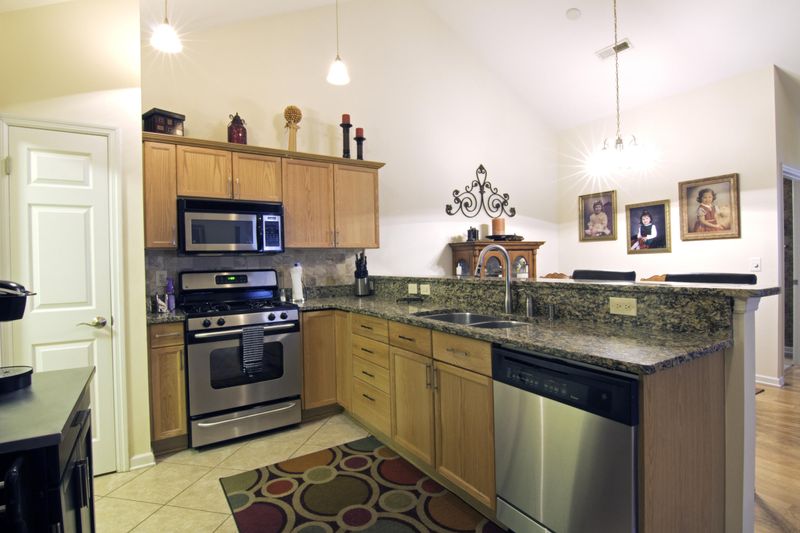 8800 Dorchester Rd #3702, North Charleston, SC 29420