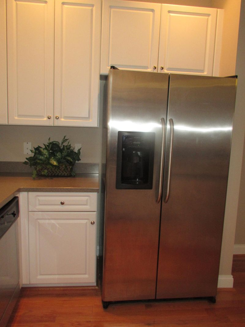 4164 Perrine St, Charleston, SC 29414