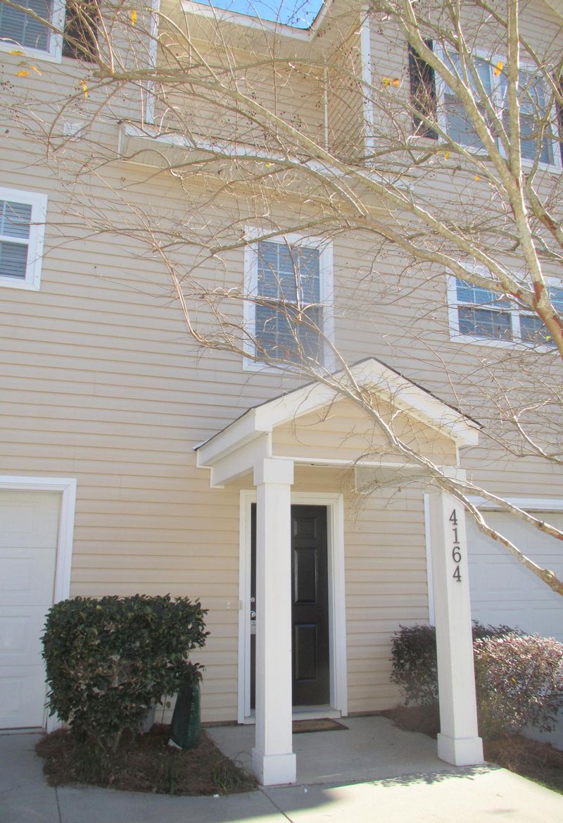 4164 Perrine St, Charleston, SC 29414