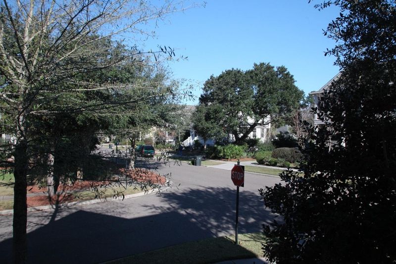 9001 Merchant St, Daniel Island, SC 29492