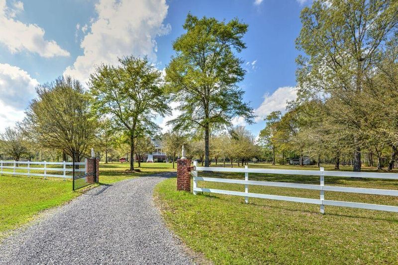 6470 Scarletts Retreat, Ravenel, SC 29470