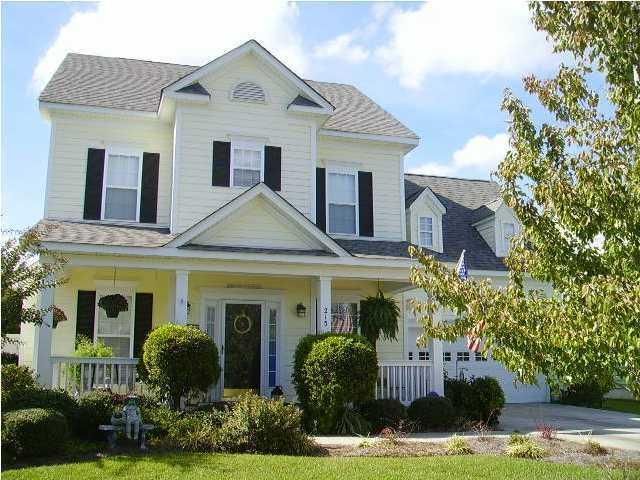 215 Silverwood Ln, Summerville, SC 29485
