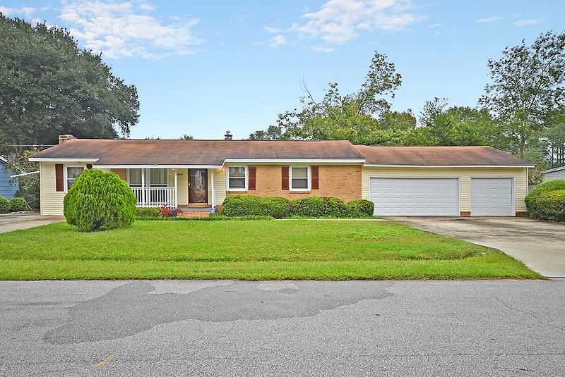 1819 Debbenshire, Charleston, SC 29407