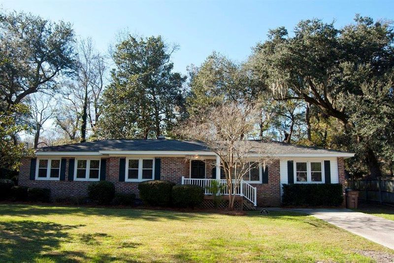 615 Yale Dr, Charleston, SC 29412