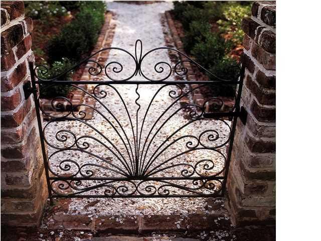 80 Halsey Blvd, Charleston, SC 29401