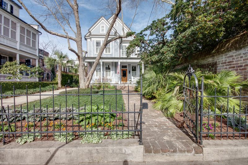 26 Lamboll St, Charleston, SC 29401