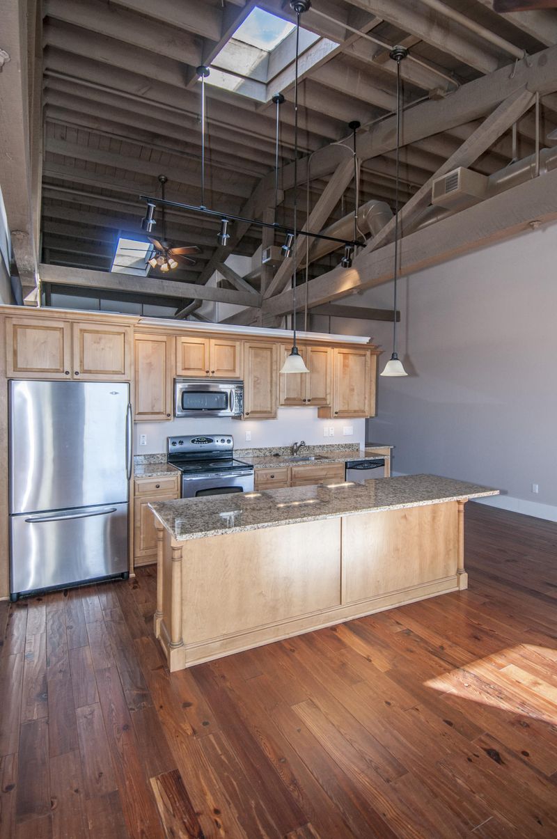4 Beaufain St #304, Charleston, SC 29401