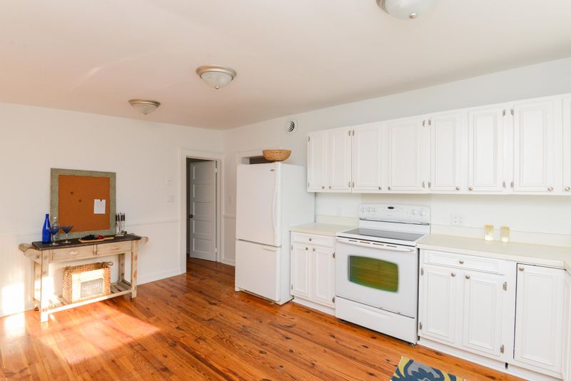 2201 Myrtle Ave, Sullivans Island, SC 29482