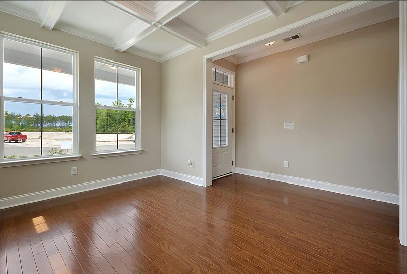 232 Palmetto Walk Dr, Summerville, SC 29483