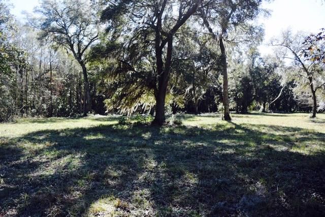 1963 Liberia Rd, Wadmalaw Island, SC 29487