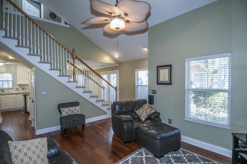 940 E Estates Blvd #V, Charleston, SC 29414